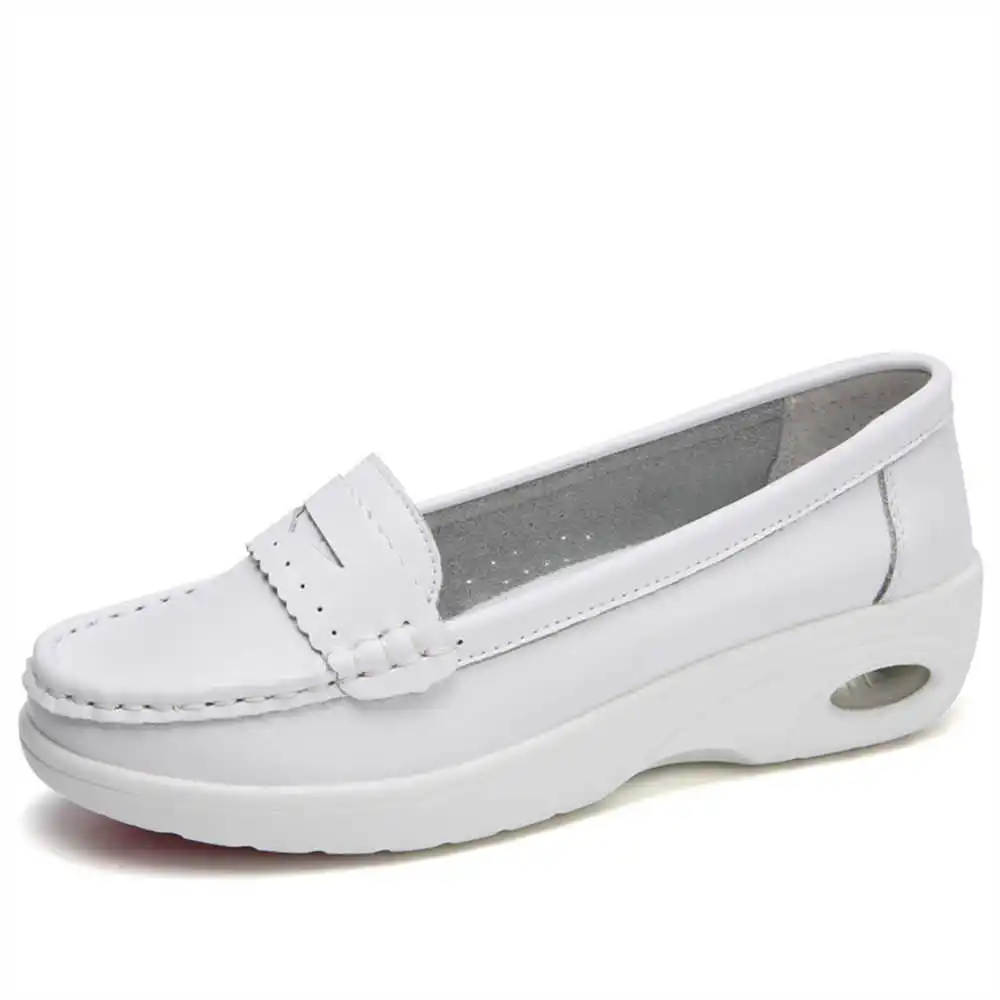 Thick Sole Slipon White Traine - Best Tech Office Accessories ulasan dan harga